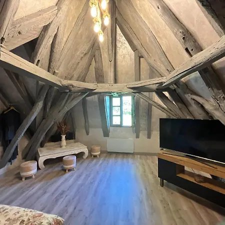 住宿加早餐酒店 Roquebrune Saint-Alvère